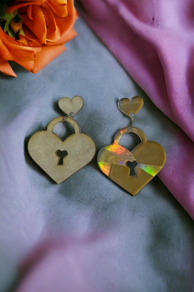 2 piece holographic heart locket earring