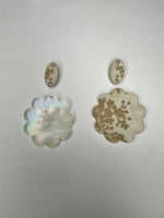 2 piece holo flower engraved earring