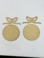 2 piece round ornament with bow earring