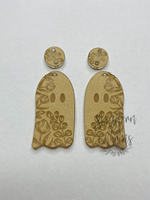 2 piece floral spooky ghost earring